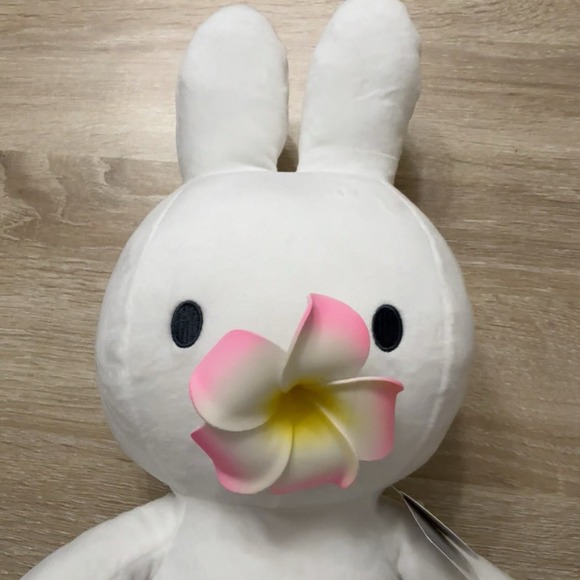 MIFFY White 14" Stuffed Plush w/ Hawaiian Floral Pink Plumeria Flower Hair Clip - Picture 3 of 12